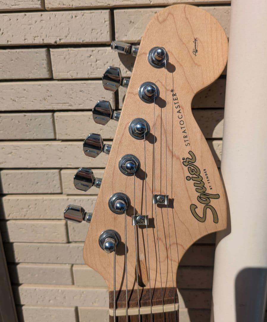 Squier Affinity Stratocaster スクワイヤ　ストラト