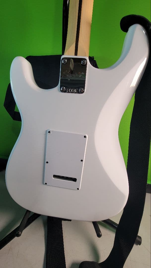 Squier by Fender stratocaster White 美品