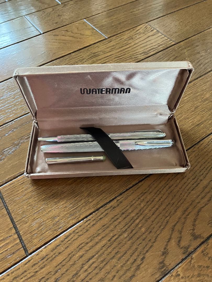 WATERMAN ビンテージ 万年筆 モアレ　シルバー　18K750 美品　CF