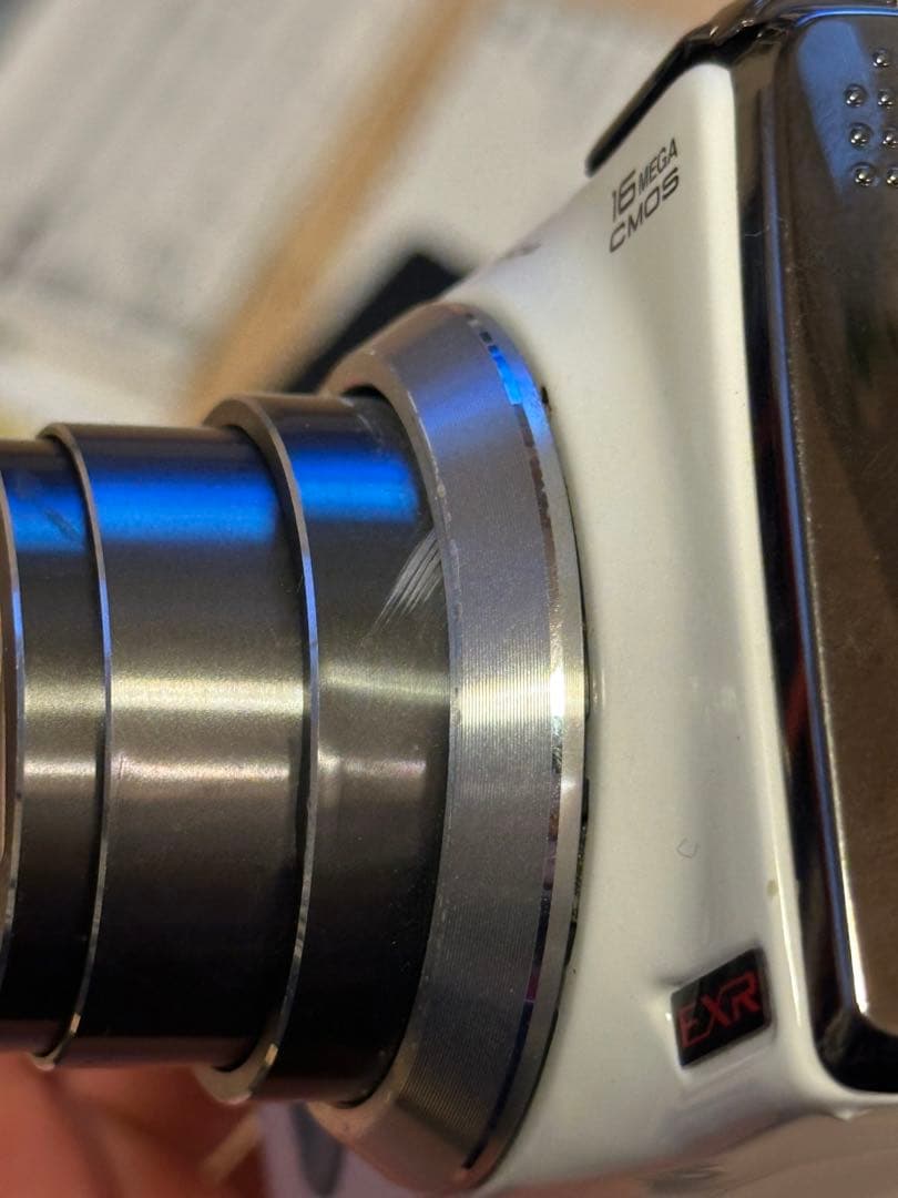 FINEPIX F550 EXR 15メガピクセル