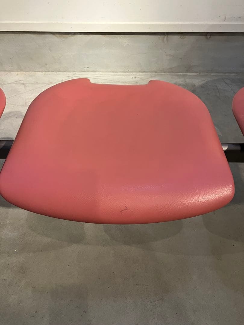 ホウトク、クッシュ、デザイナーズベンチ、カルテル、パントン、イームズ、