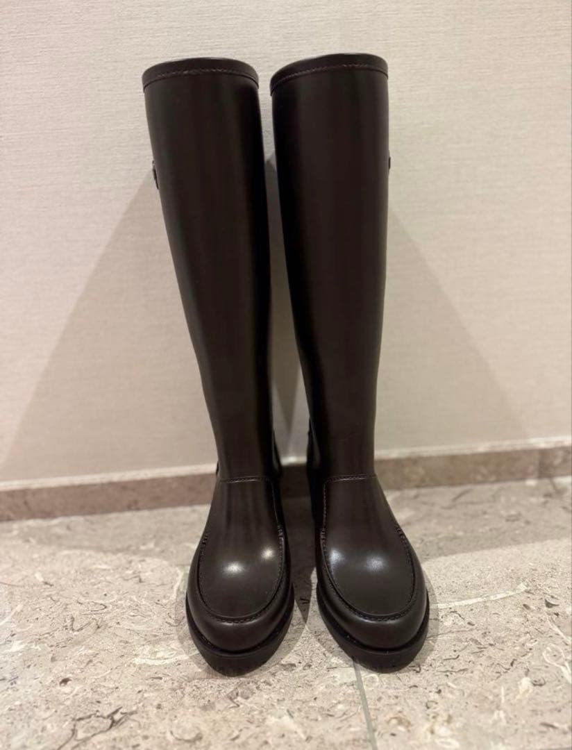 【美品】 Salvatore Ferragamo フェラガモ ブーツ ヒール付き