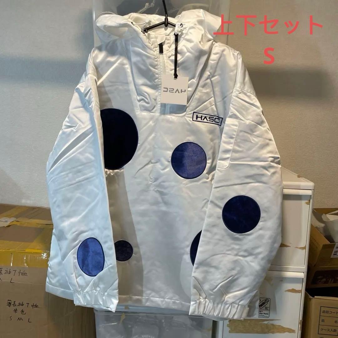 新品未使用 スノボウェア 上下セット S ホワイトドット柄 男女兼用