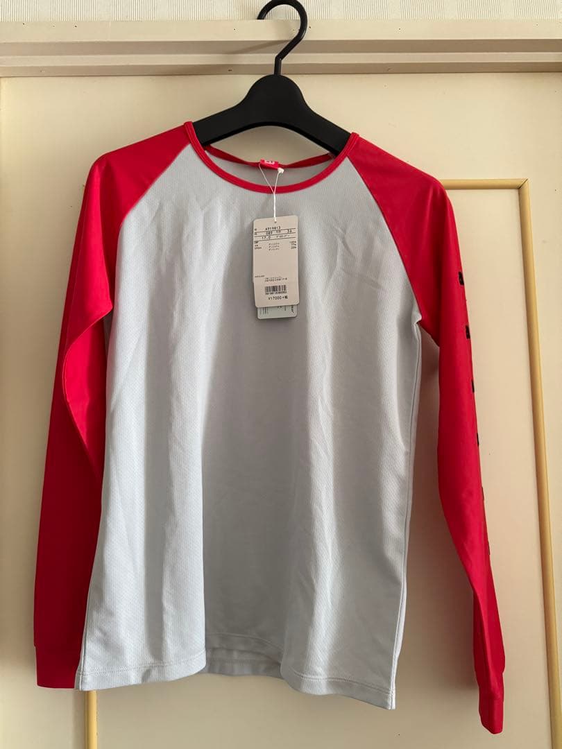 アルチビオレディース長袖UVカットインナー　グレー/レッド