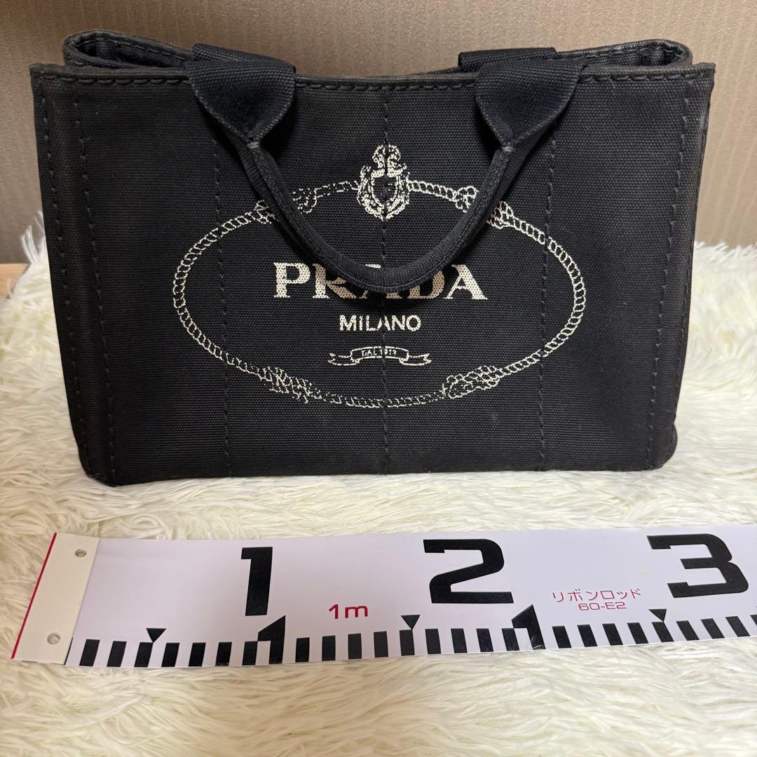 PRADA プラダ カナパ 四角補修有り黒