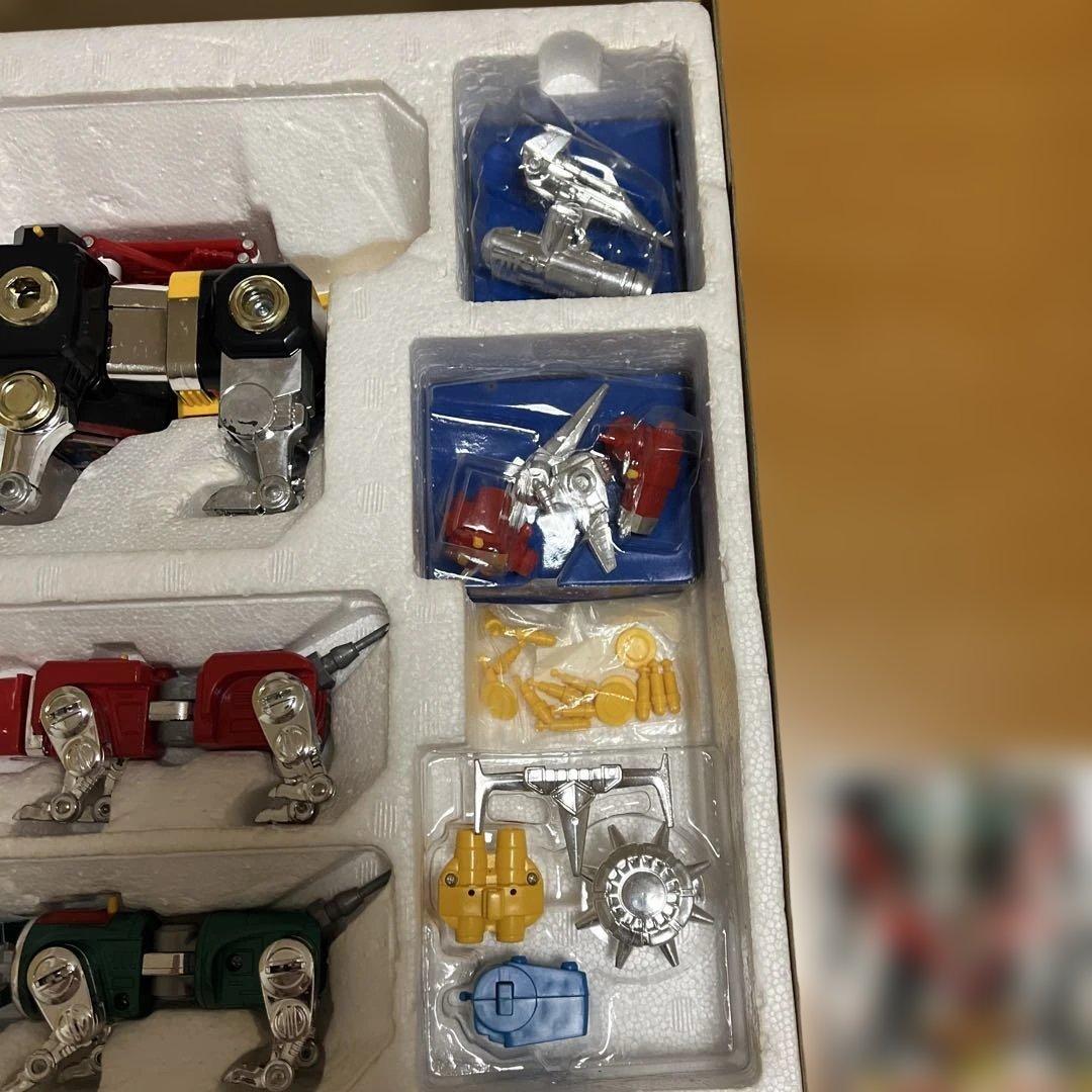 未来獣合体　ゴライオン超合金　ポピー