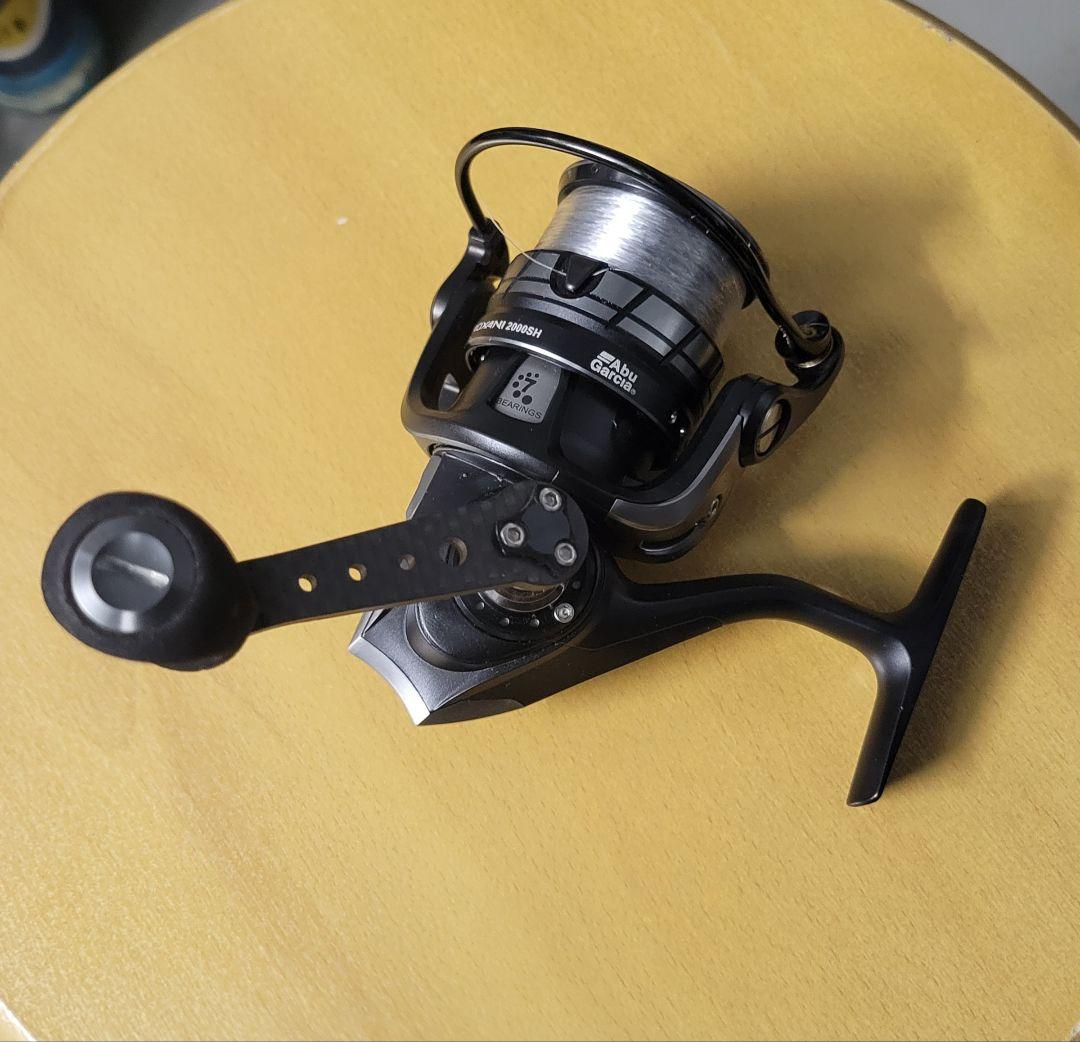 ロキサーニ-2000SH スピニングリール　箱あり