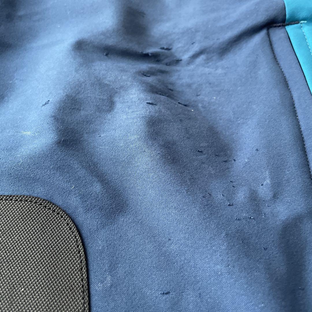 オンヨネ　ONYONE スキーウェア　デモチーム　サイズM 中古