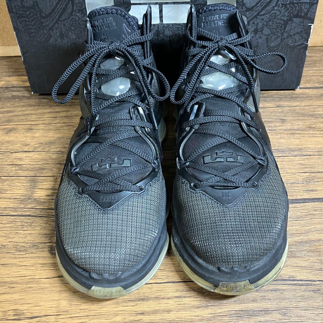 （K25799） ナイキ レブロン 19 26.5㎝ LEVRON