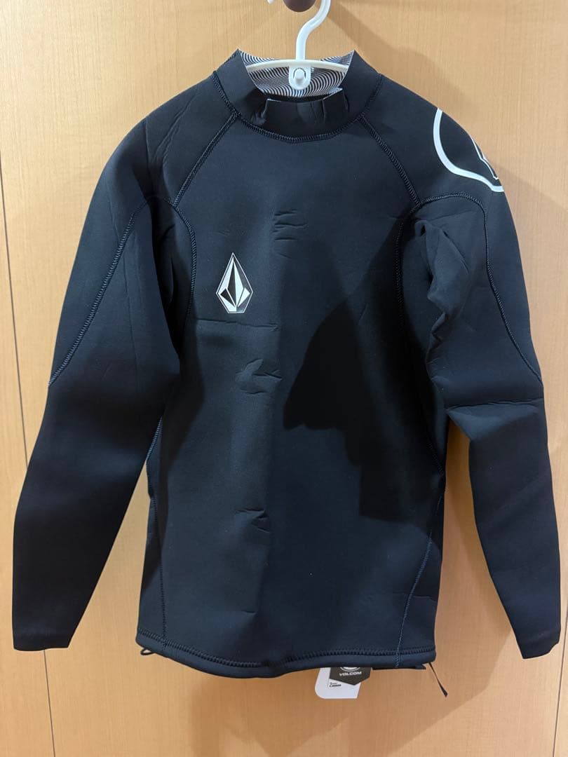 VOLCOM ボルコム ロングスリーブ ラッシュガード ウエットスーツ Lサイズ