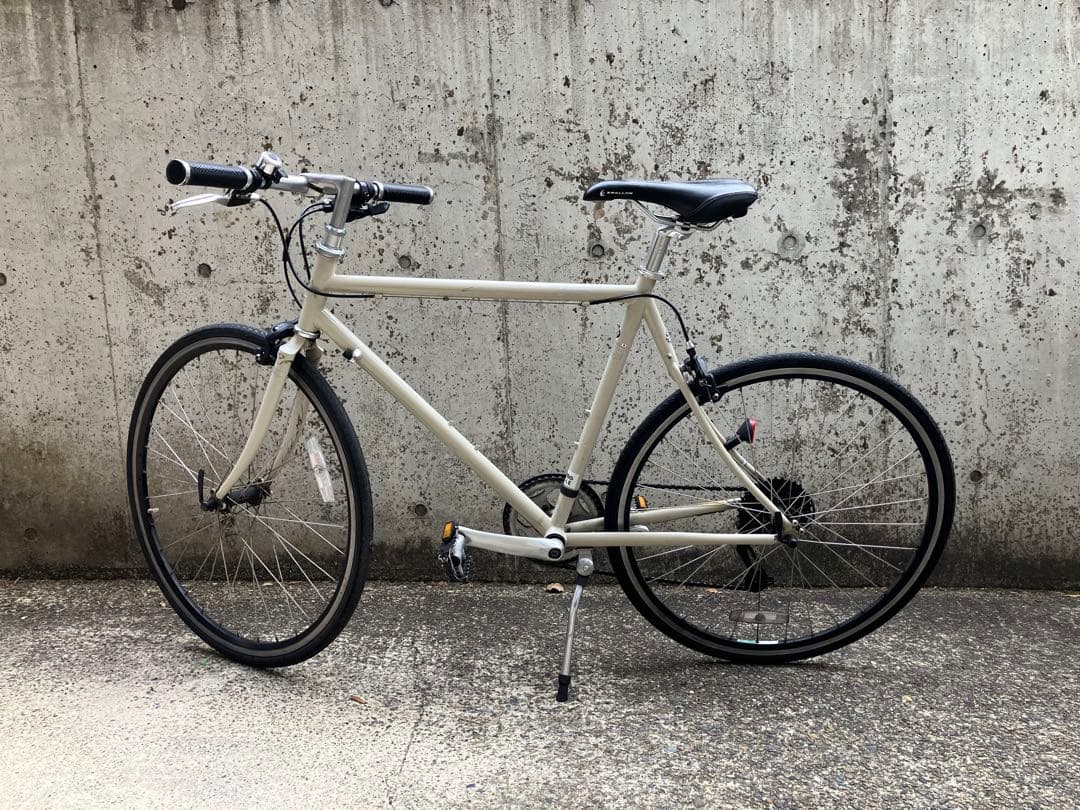 ARAYAツバメ自転車ライトベージュ色 シティサイクル 空気入れ(配送別)