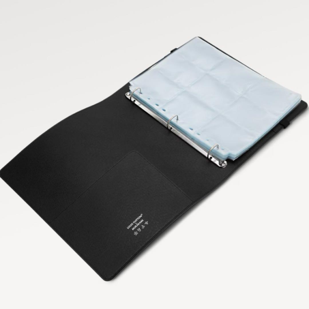 新品未使用♪日本限定LVxTM バインダー・モノグラムマルチカラー GI1505