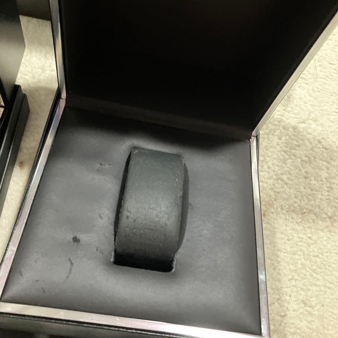 CHANEL j12時計ケース空箱