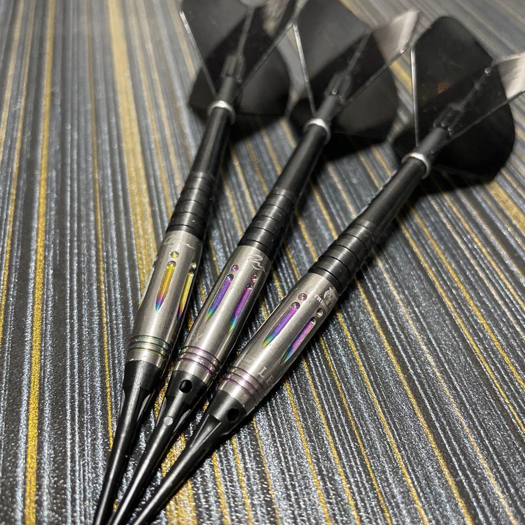 定価14800円 ソフトダーツ 大人気モデル 投げやすい あかり レガシー