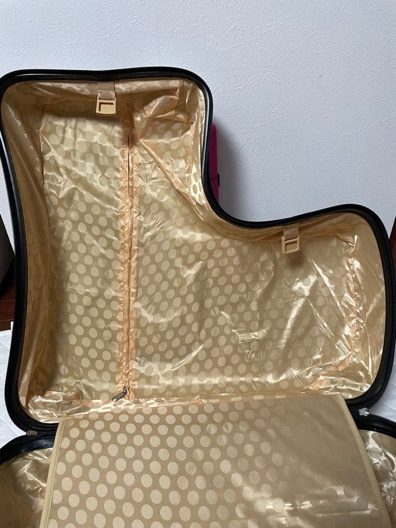 NORICCO ノリッコ 子供が乗れる キャリーケース TSAロック リボン柄♪