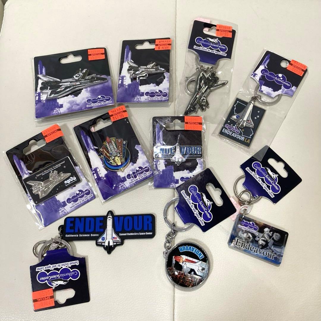 スペースシャトル エンデバー等のピンバッジ＆キーホルダーなど 10点まとめ売り