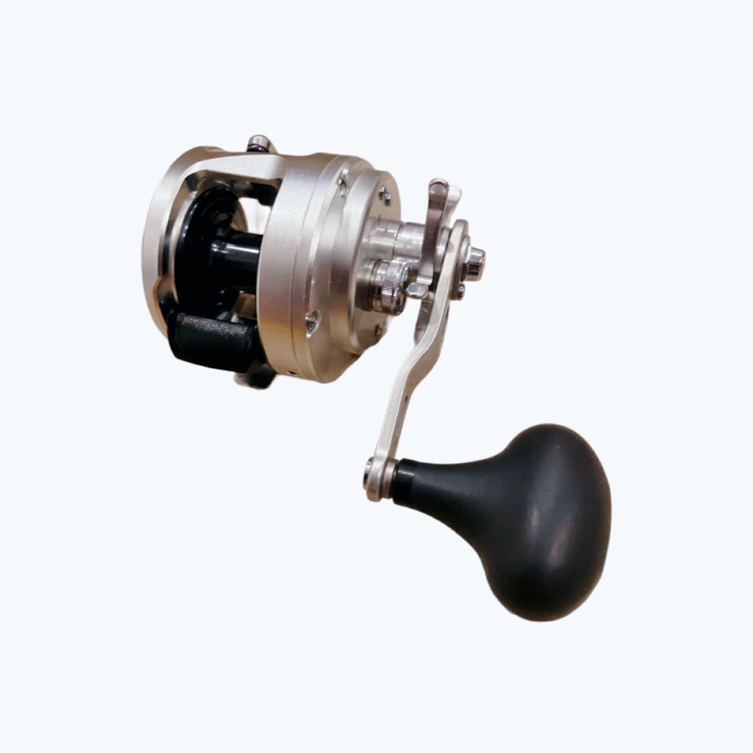 【美品】SHIMANO 13オシアカルカッタ　300hg 早い者勝ち　即購入歓迎