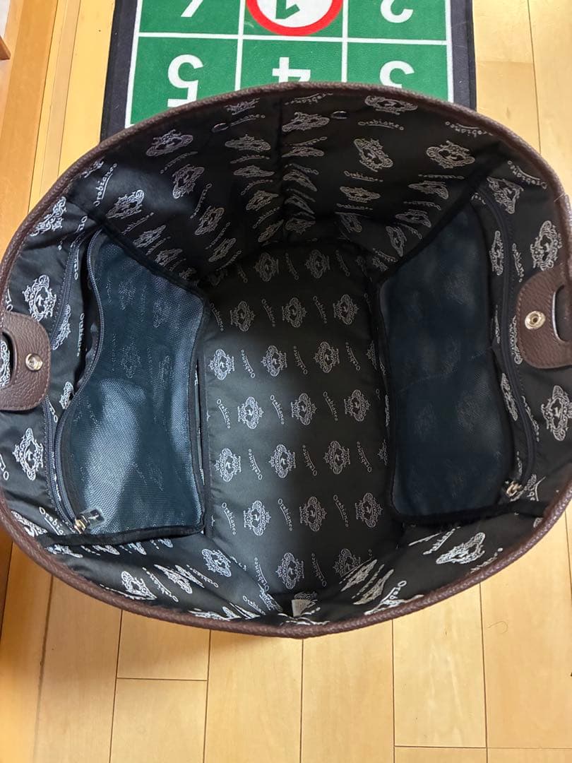 美品　オロビアンコ　年末年始対応可能です　定価35200円