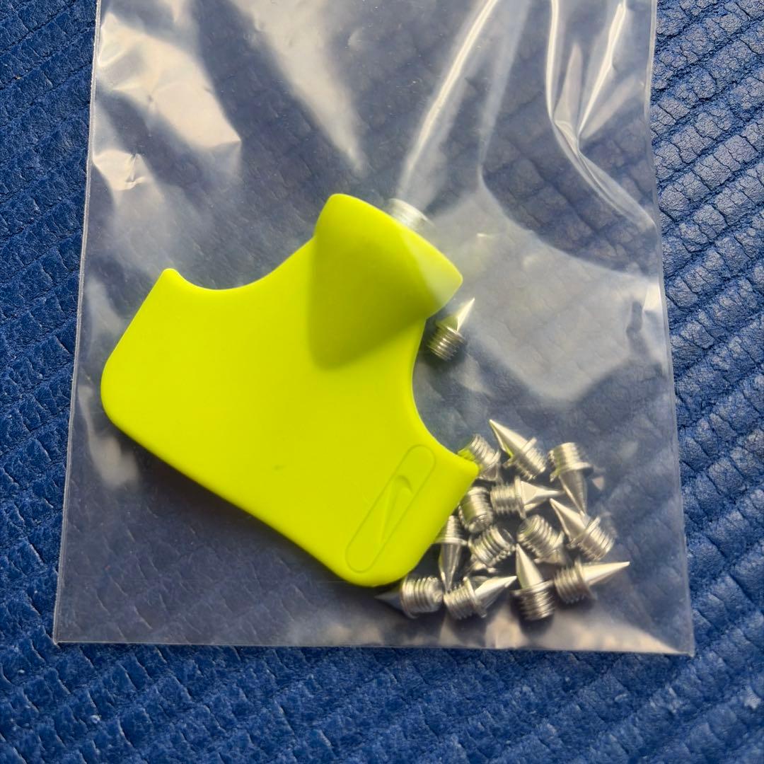 ナイキ エアズーム マックスフライ モアテン27.0cm ホワイト