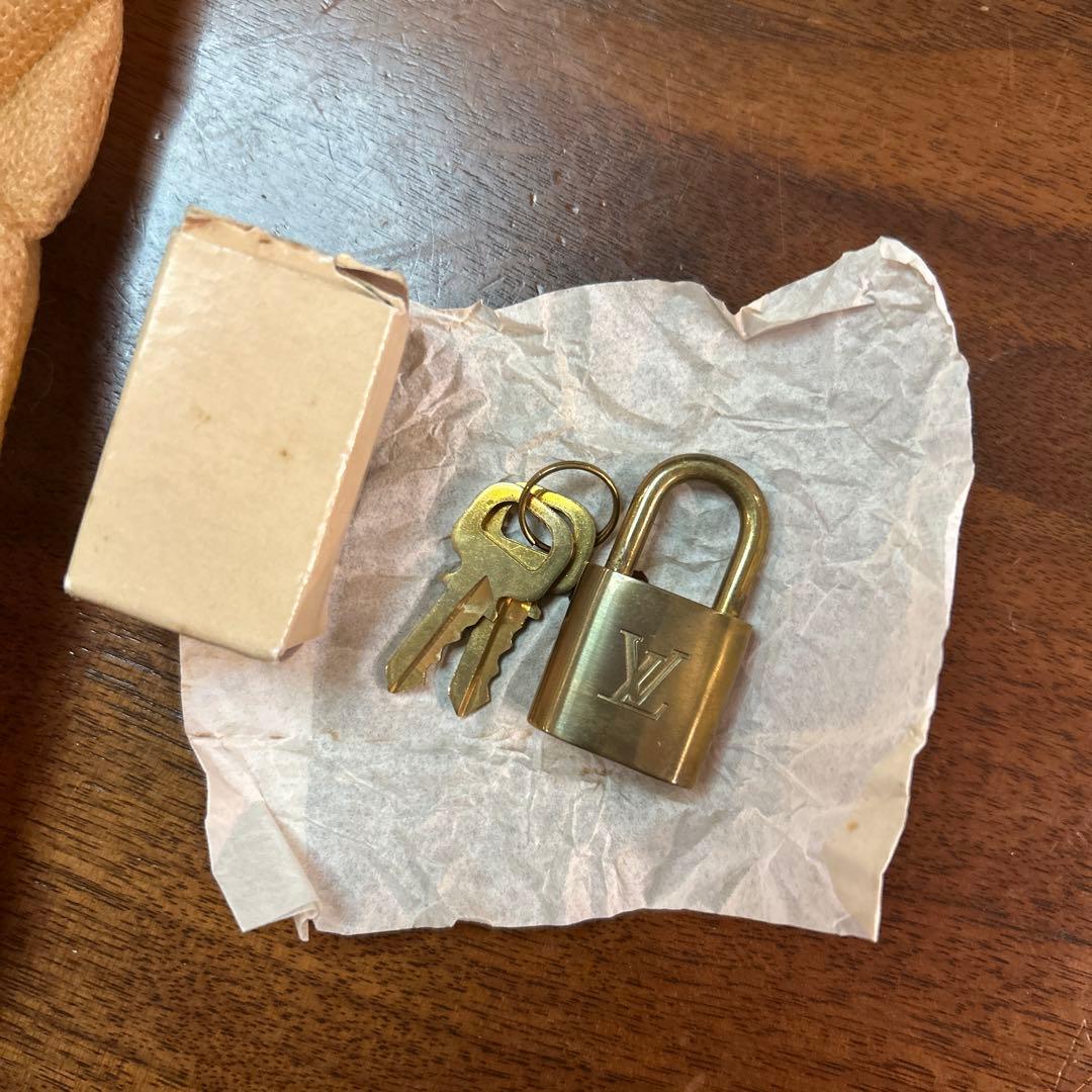 未使用品LOUIS VUITTON ルイヴィトン　スピーディ25