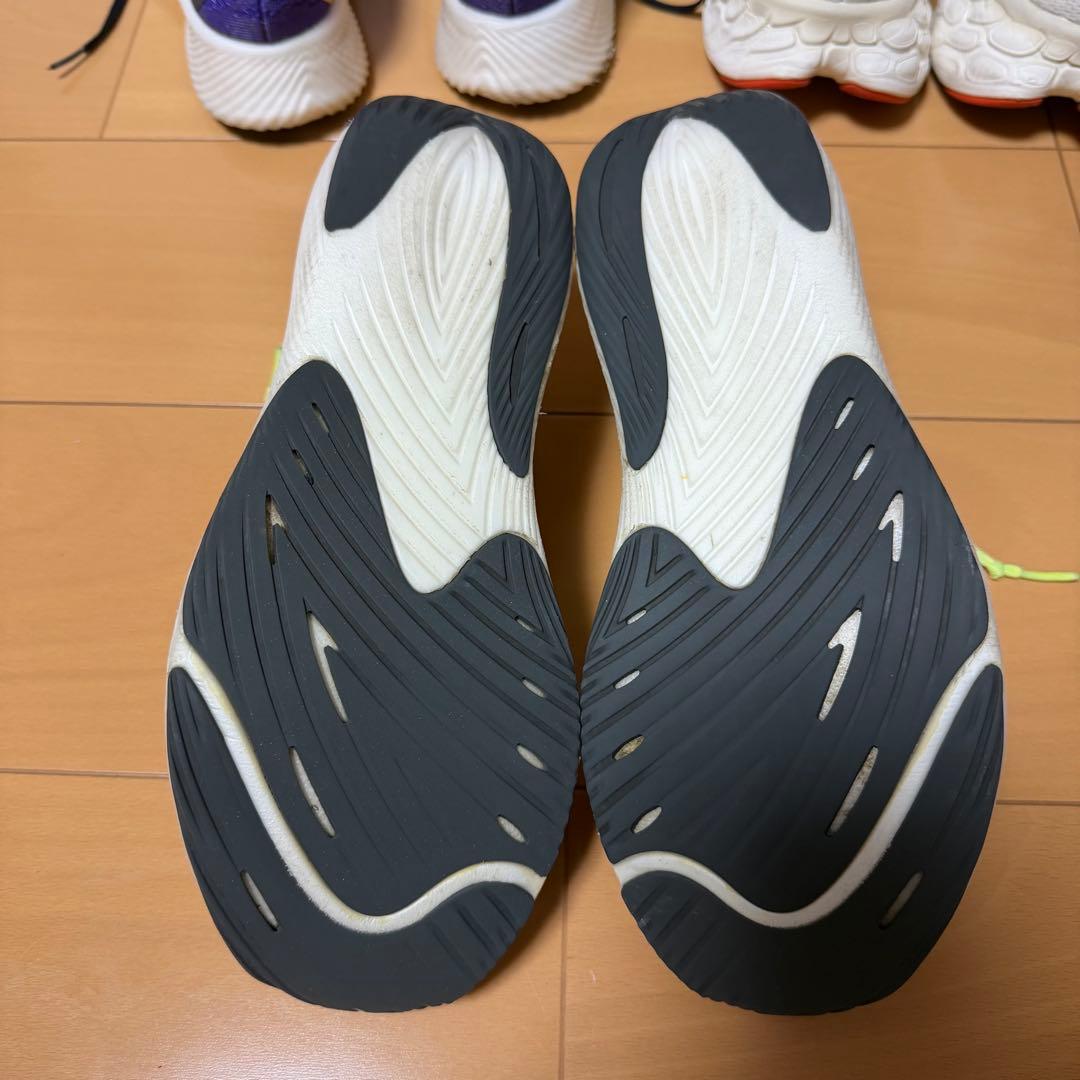 ニューバランス ランニングシューズ 4点セット 27cmの方オススメ