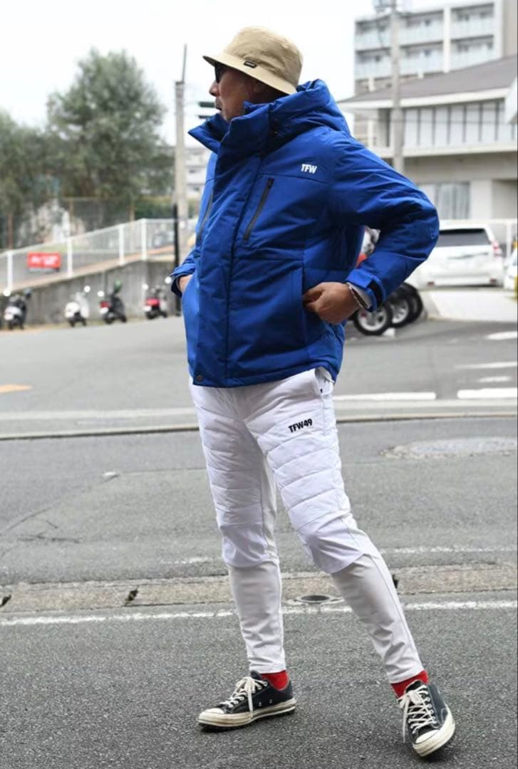 定価9.4万　新品未使用　TFW49 ダウンジャケット　ブルー　XL ゴルフ