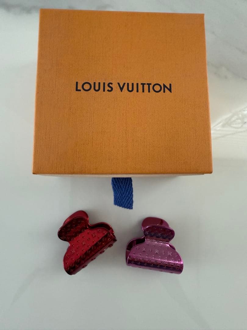 新品未使用LOUIS VUITTON ヘアクリップセット