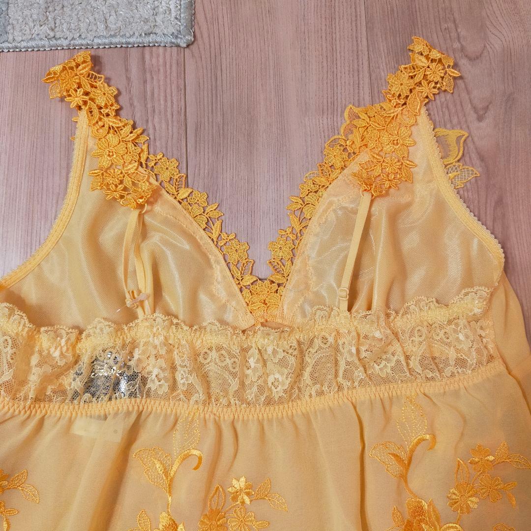 ワコール　店舗限定　スワロフスキー　サルート　花柄　刺繍　キャミソール　L