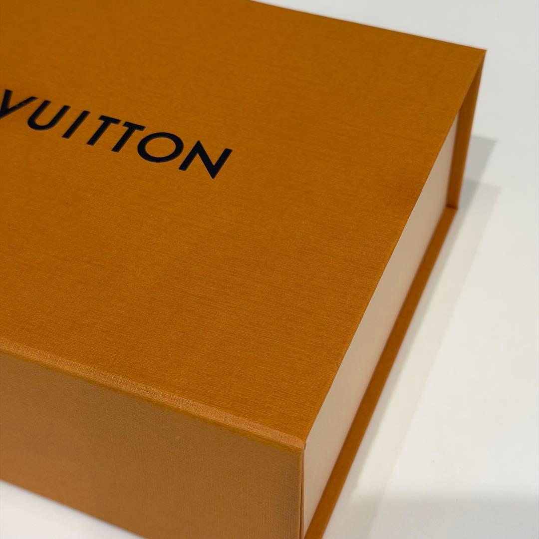 【LOUIS VUITTON 】NIGO×村上隆コラボステッカー