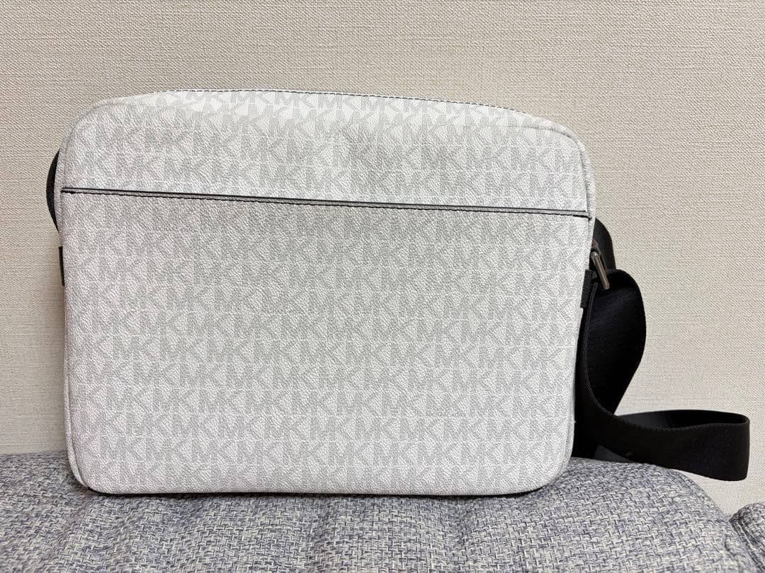 Susu0325 MICHAEL KORSショルダーバッグ