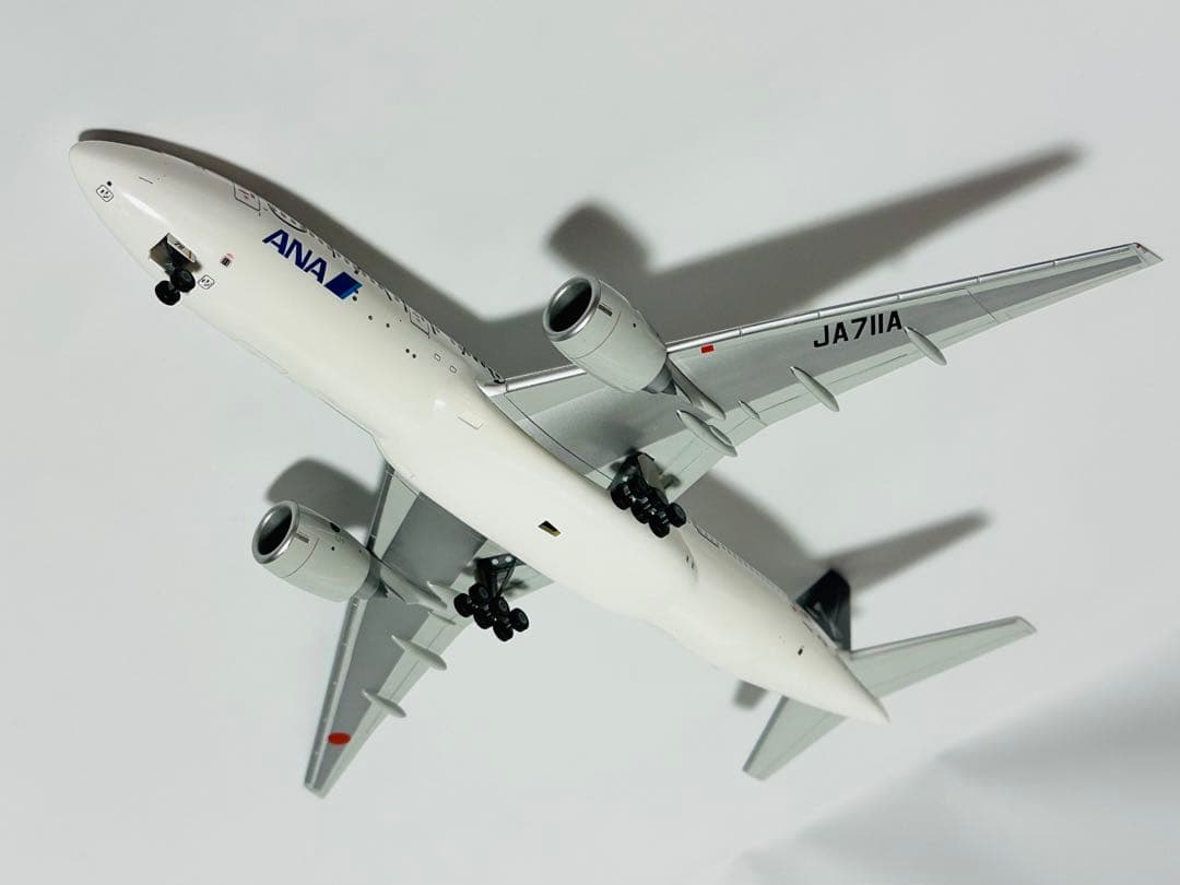 全日空商事 1/200 ANA B777-200 STAR ALLIANCE