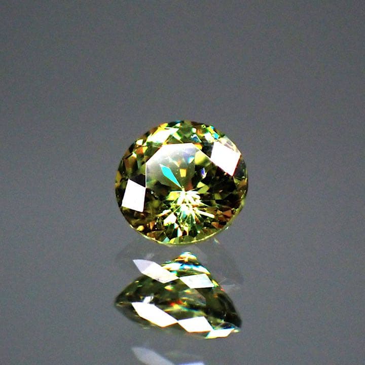 【ナミビア産】デマントイドガーネット