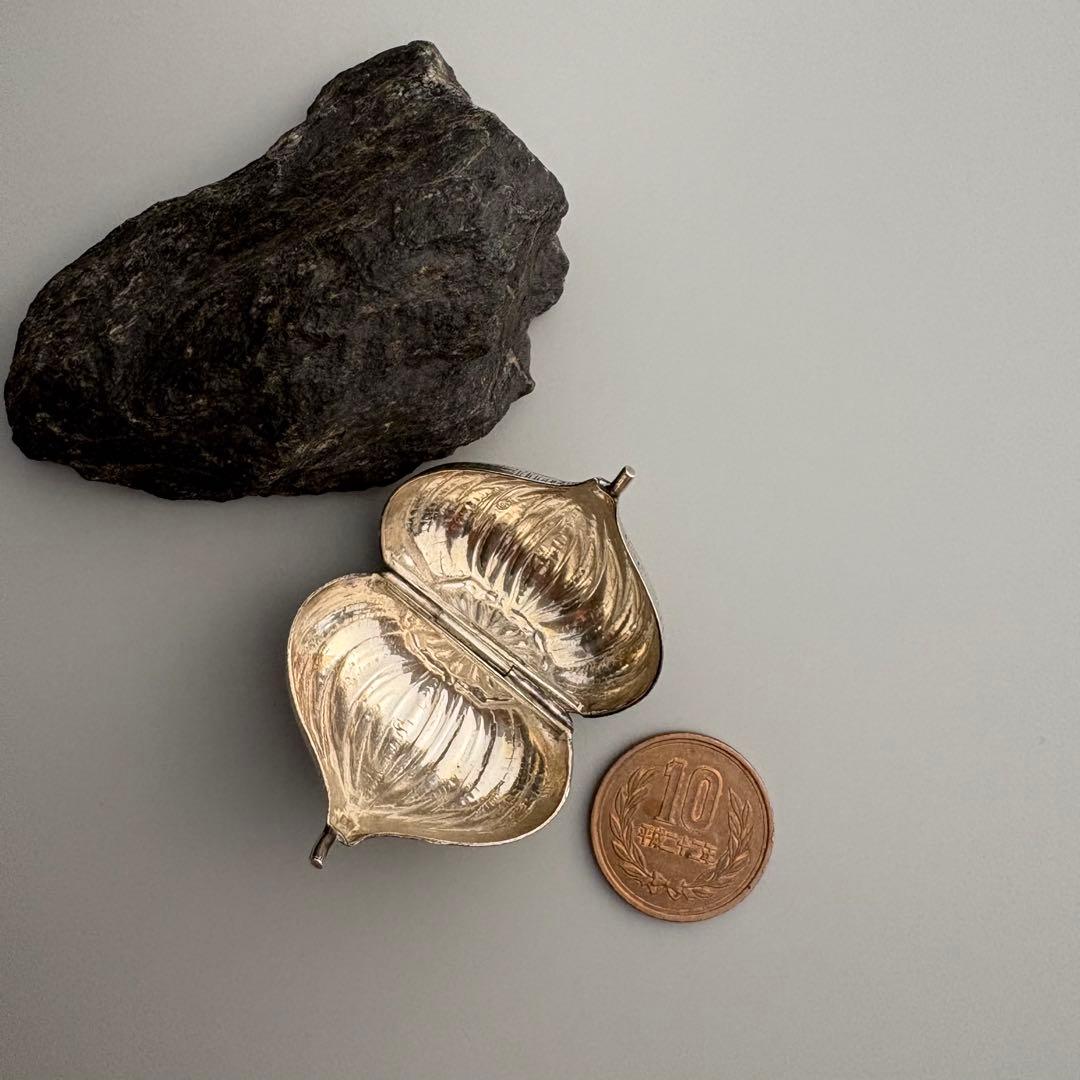 イタリア800純銀 毛栗の形をした小箱 シルバー製栗型小物入れ