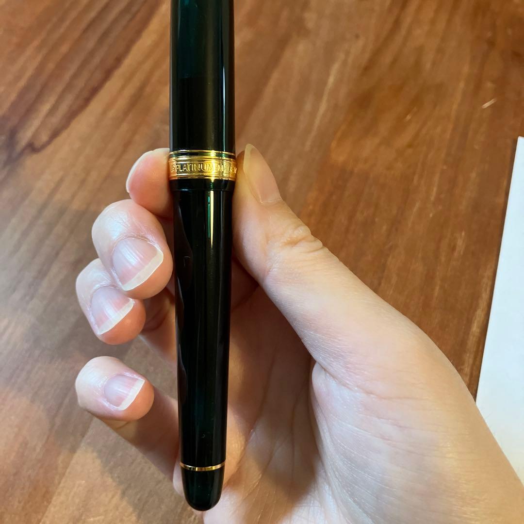 プラチナ　#3776センチュリー　ローレルグリーンSFニブ　箱・保証書付き