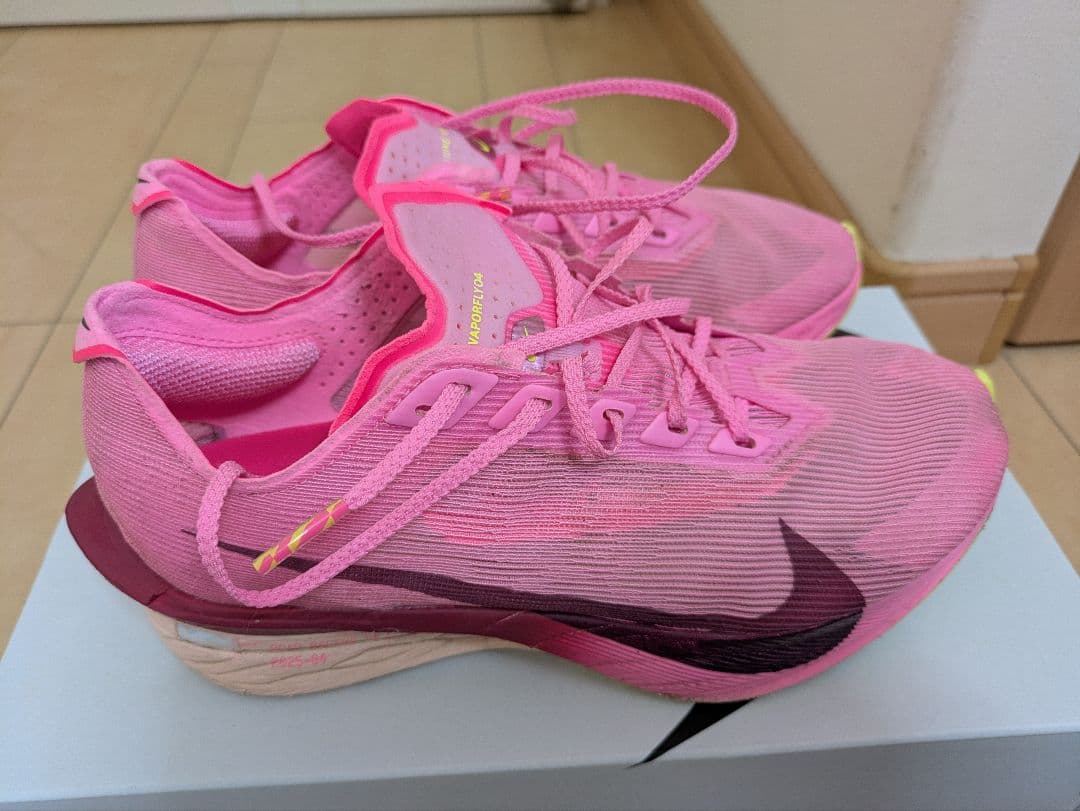 NIKE　ウィメンズ　ヴェイパーフライネクスト％4　25cm