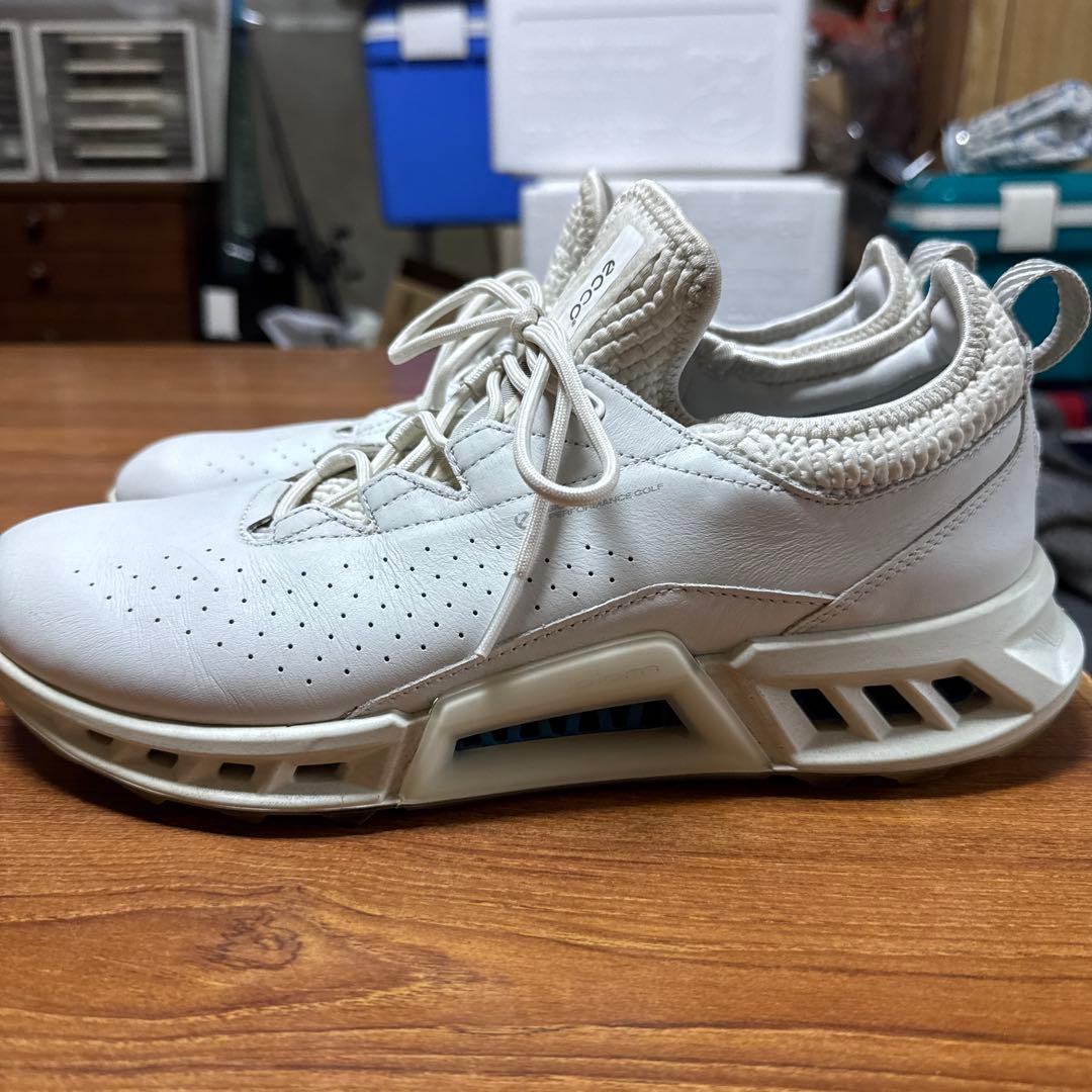 ecco バイオムC4ゴルフシューズスパイクレス