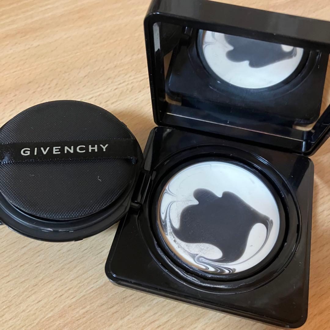 ジバンシイ ソワンノワール UV コンパクト 12g