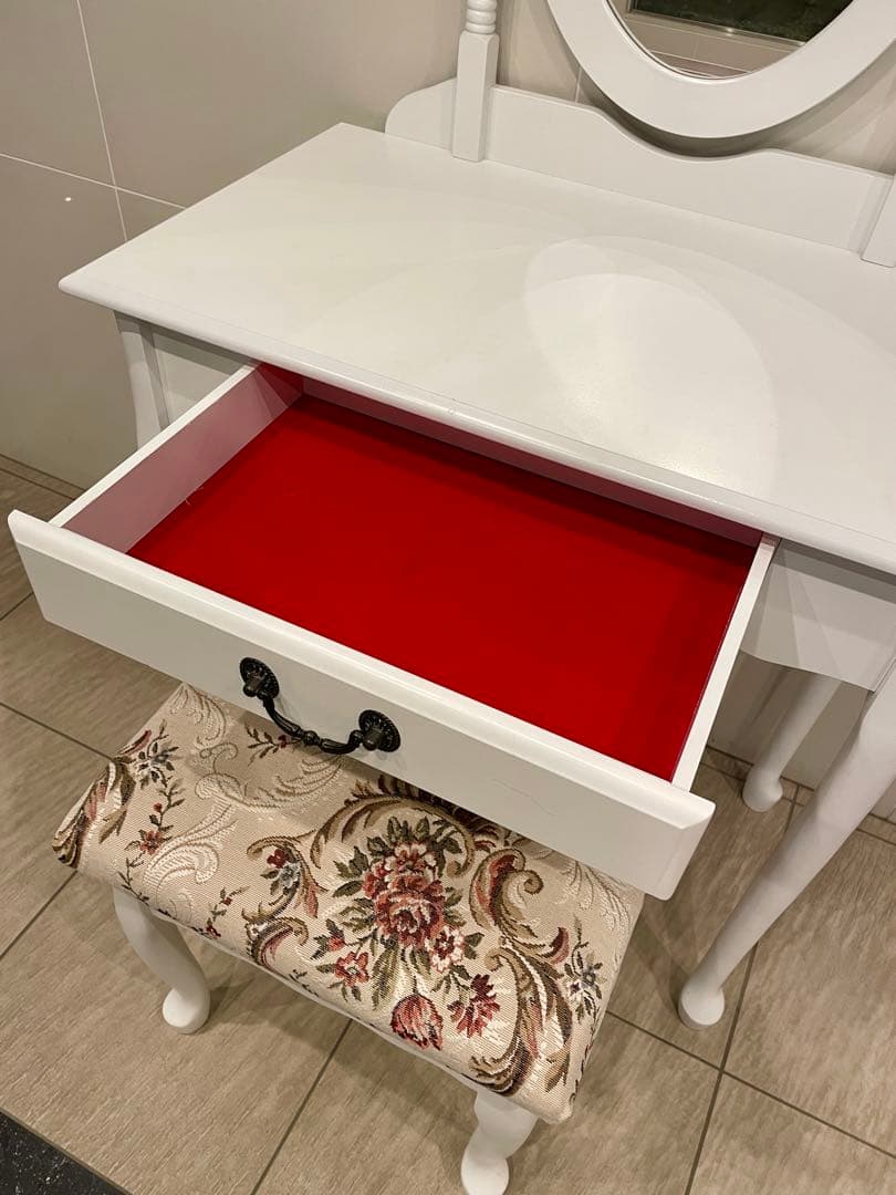 ホワイト ドレッサー ミラー付き　プリンセスドレッサー　猫脚　アンティーク