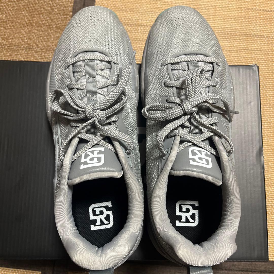 EGOZARU グレー バスケットボールシューズ 瀬川琉久