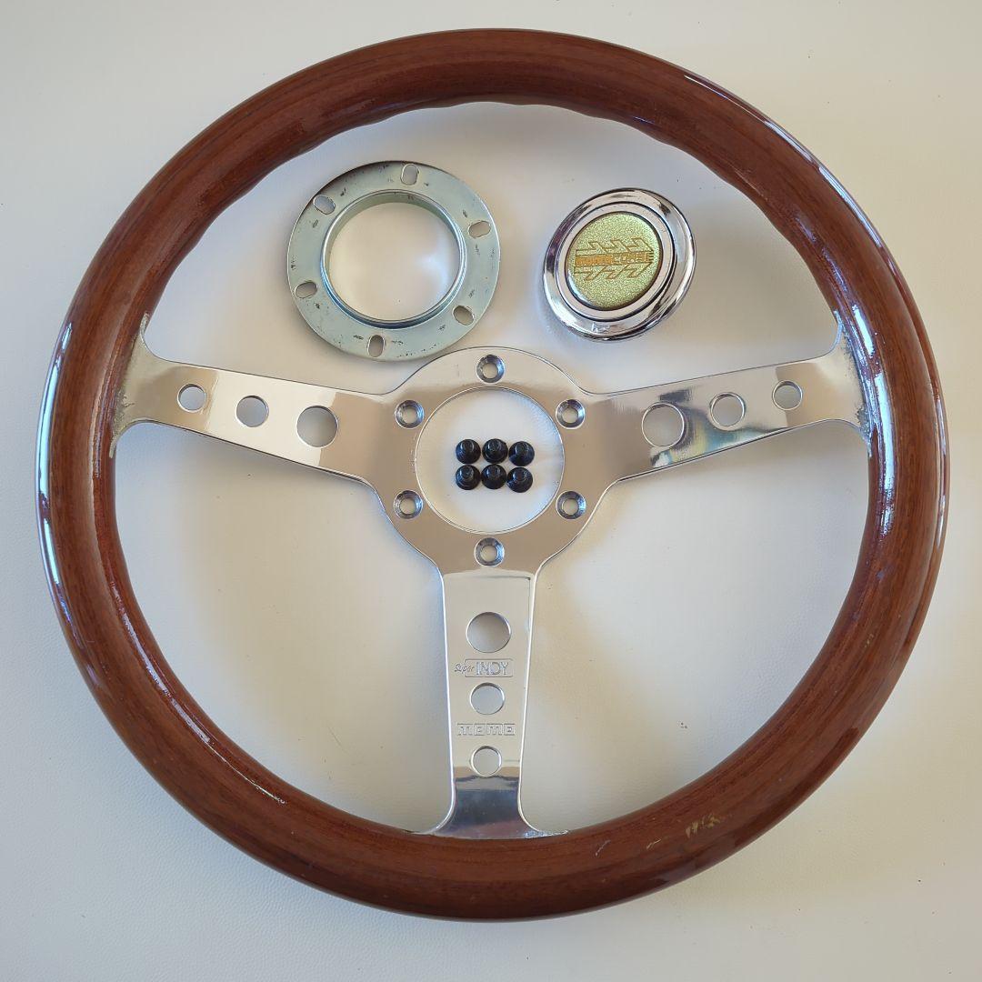 モモステ　ウッド