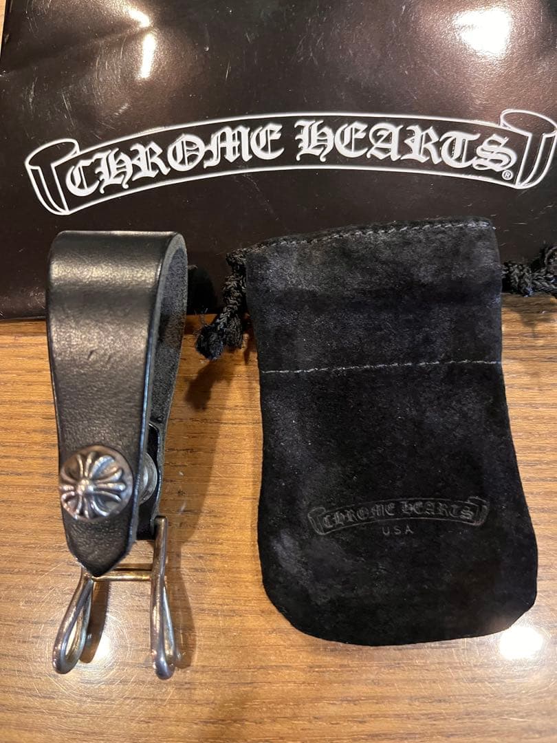 クロムハーツ　ベルトループ　クロス釦