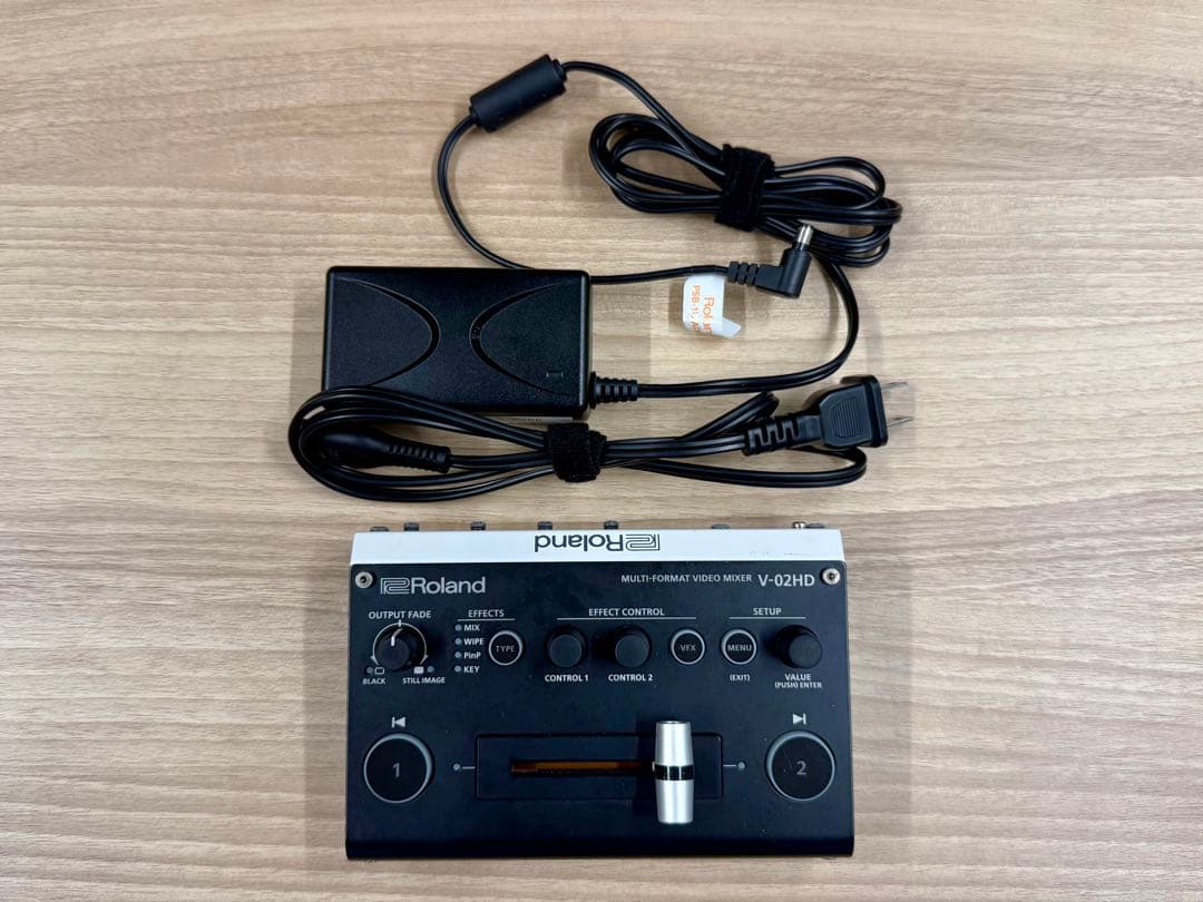 Roland V-02HD スケーラー内蔵 2CH ビデオスイッチャー