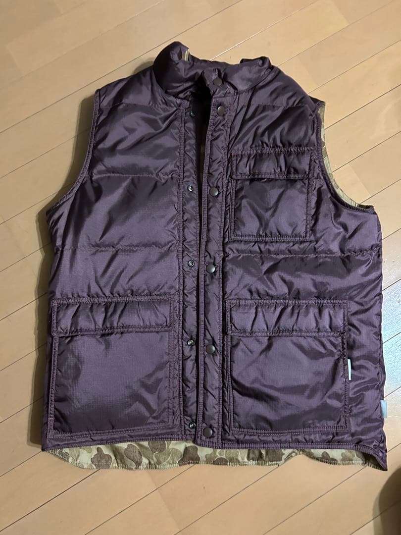STUSSY リバーシブル　ダウンベスト