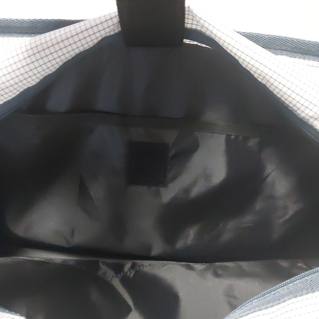 Oakley　FOS901984　ENHANCE LT TOTE WHITE