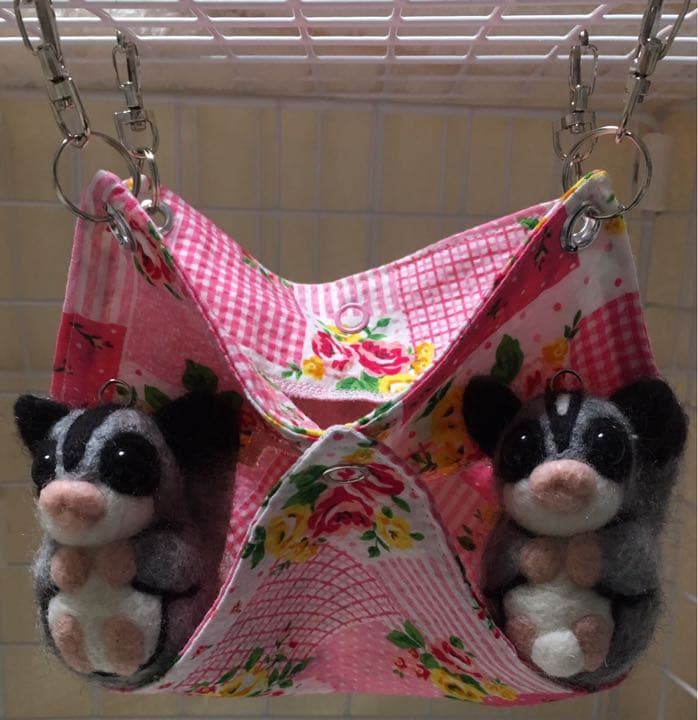 モモンガハウス(花柄パッチワーク柄)    夏仕様  涼しい夏生地を使用❗️