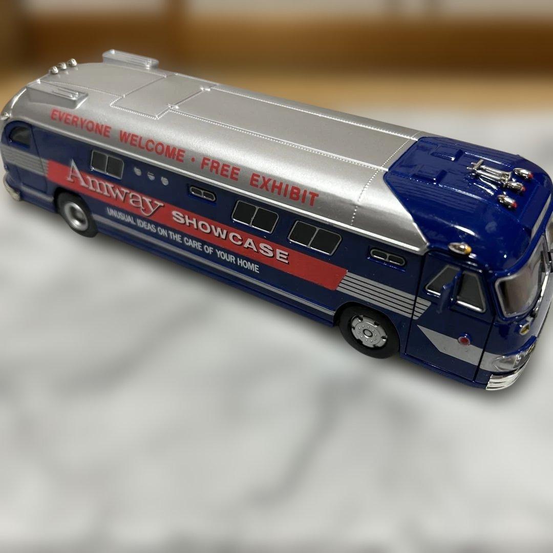 バス模型 非売品　美品Amway Showcase Bus