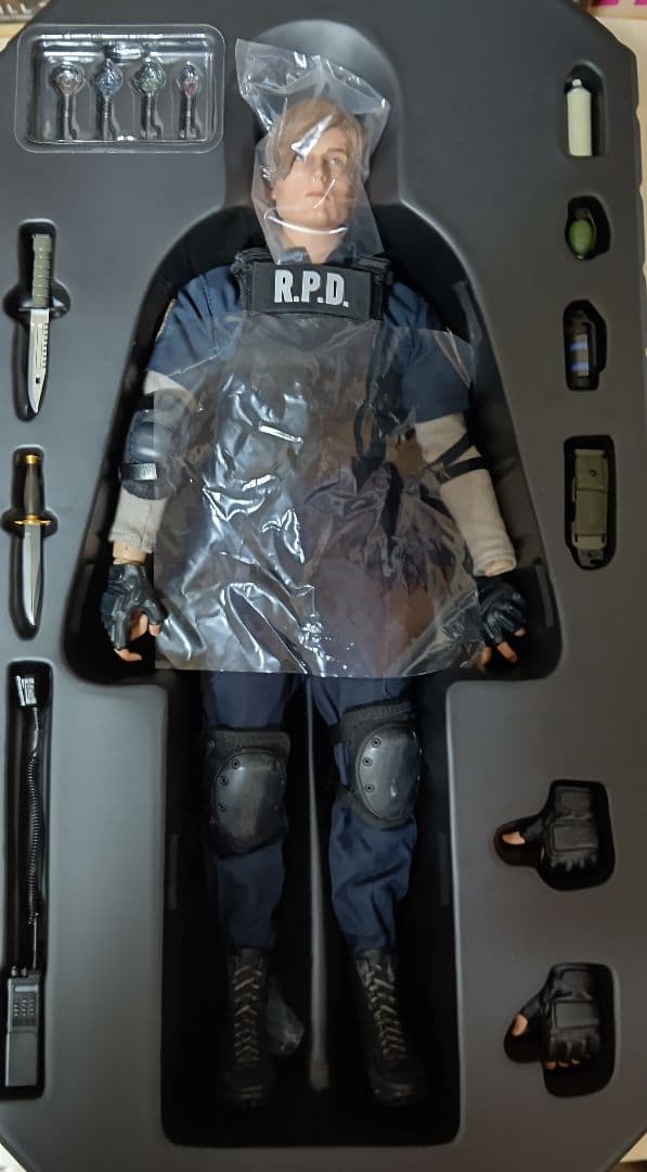 【汚れ・破損あり】 バイオハザード RE:2 レオン・S・ケネディ フィギュア