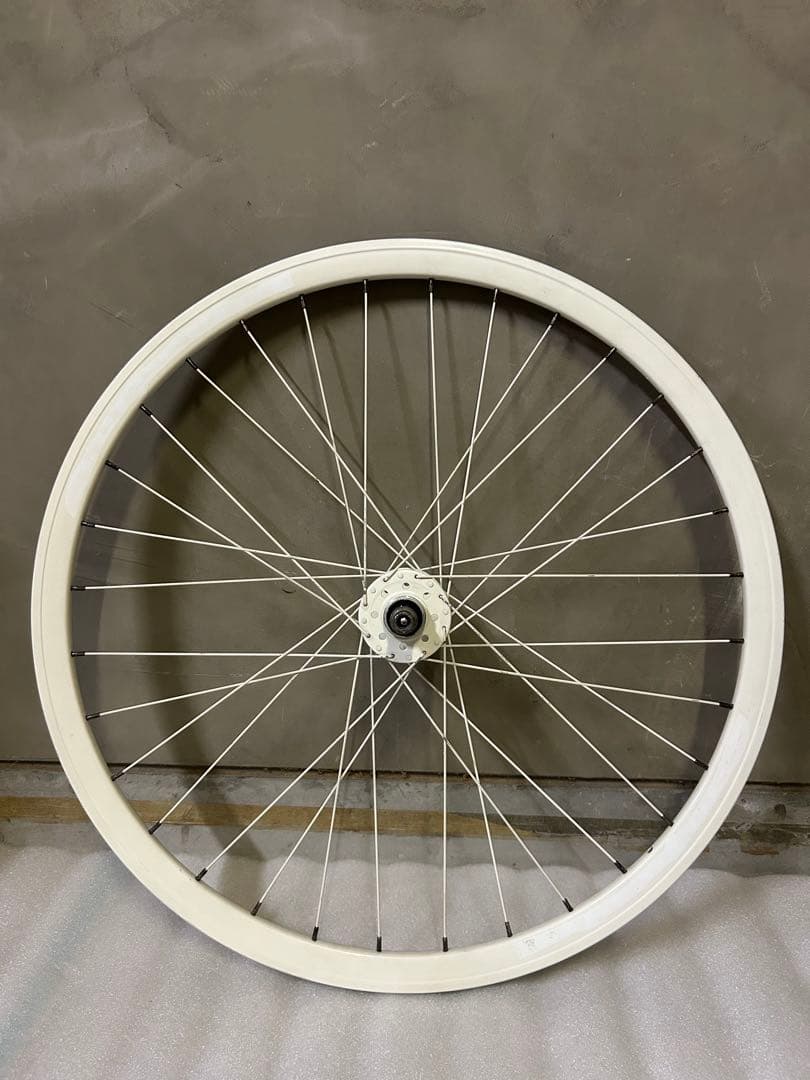 【ピスト用ホイール前輪】貴重なホワイトで映えます★