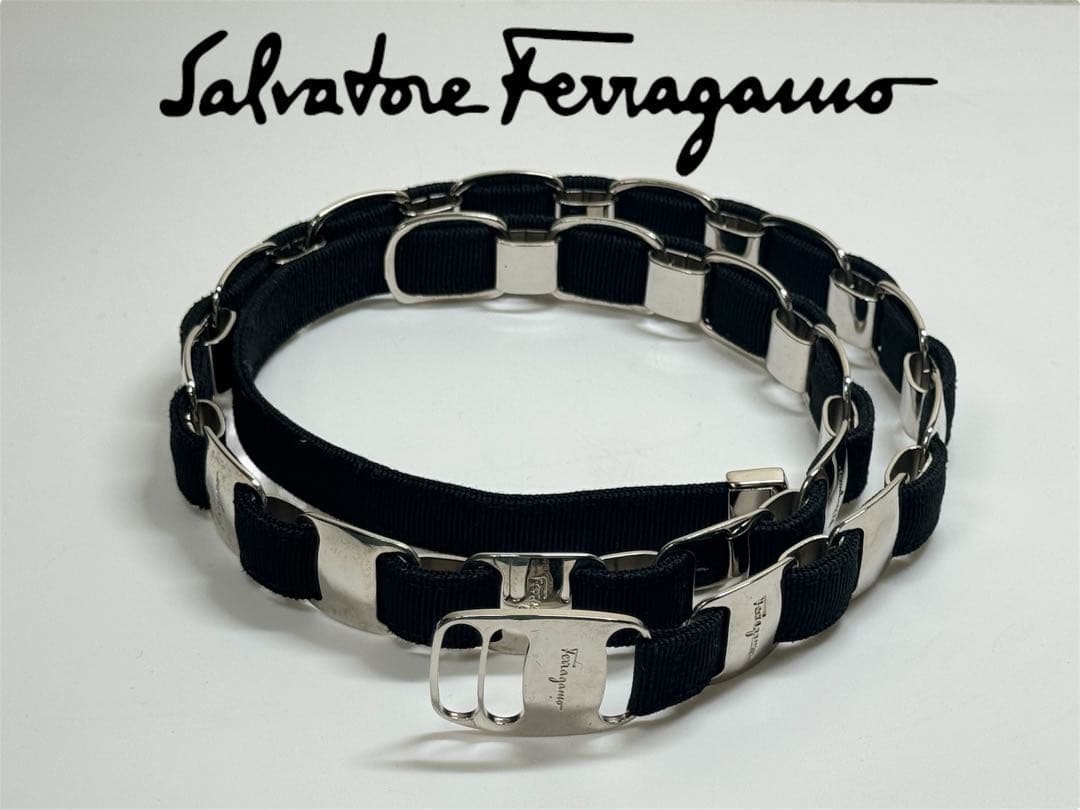Salvatore Ferragamo フェラガモ ヴァラリボン ベルト