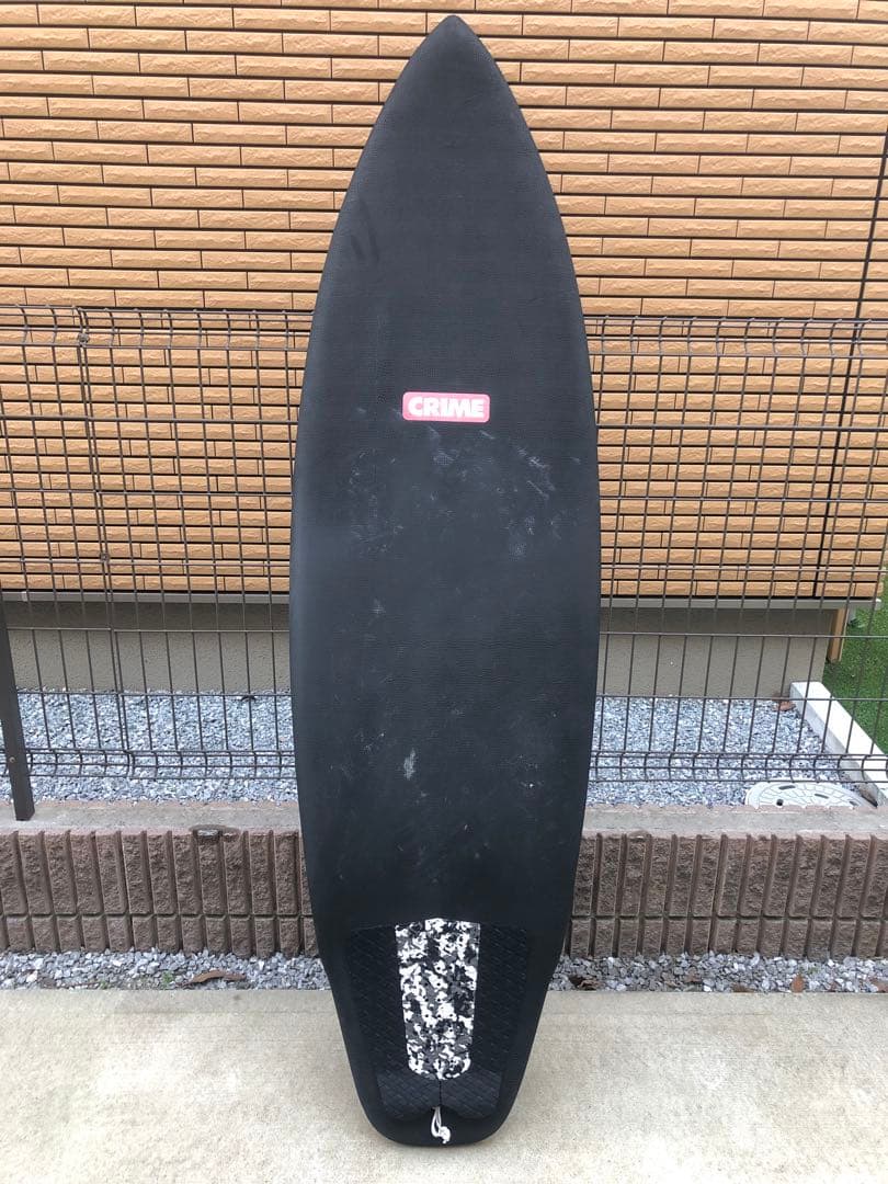 CRIME ブラック ショートボード